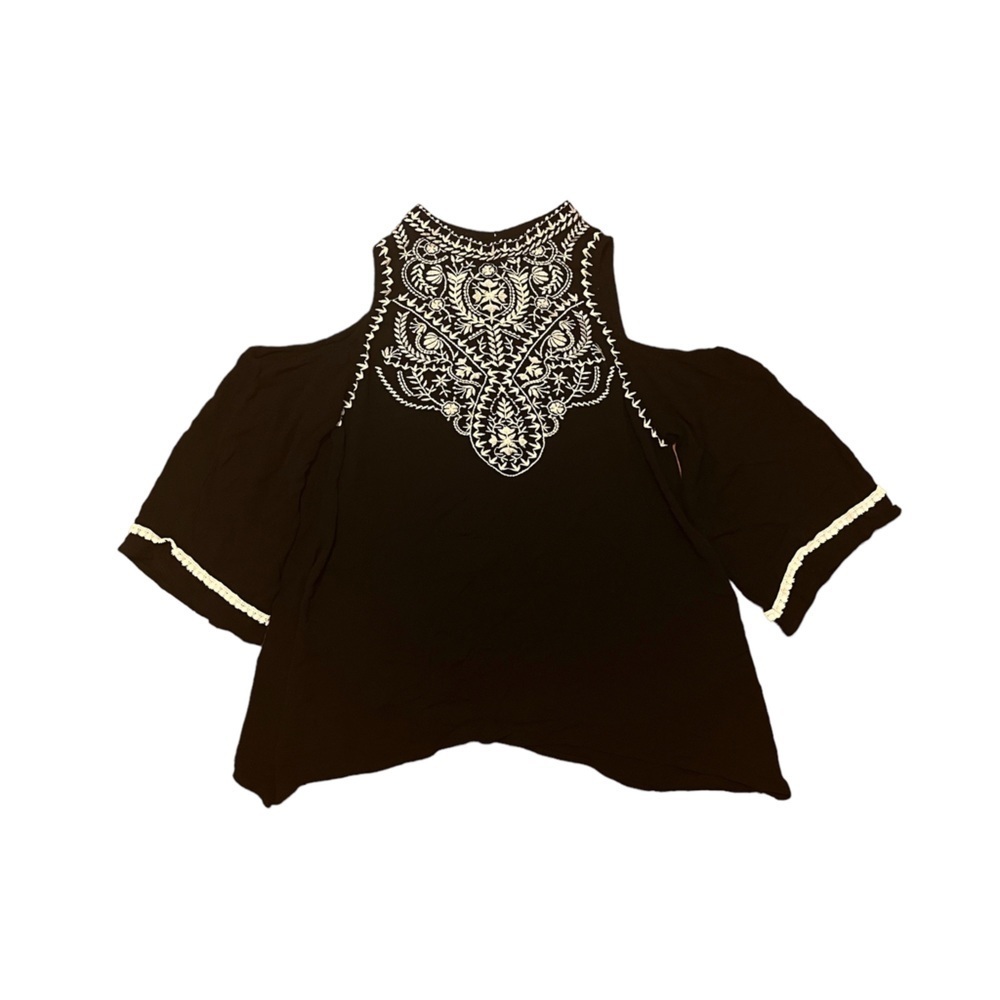 Xhilaration Women’s High Neck Cold Shoulder Top Size L